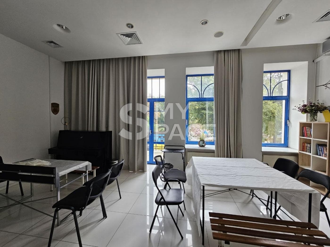Muzeinyi Lane Office Residence - Image 3